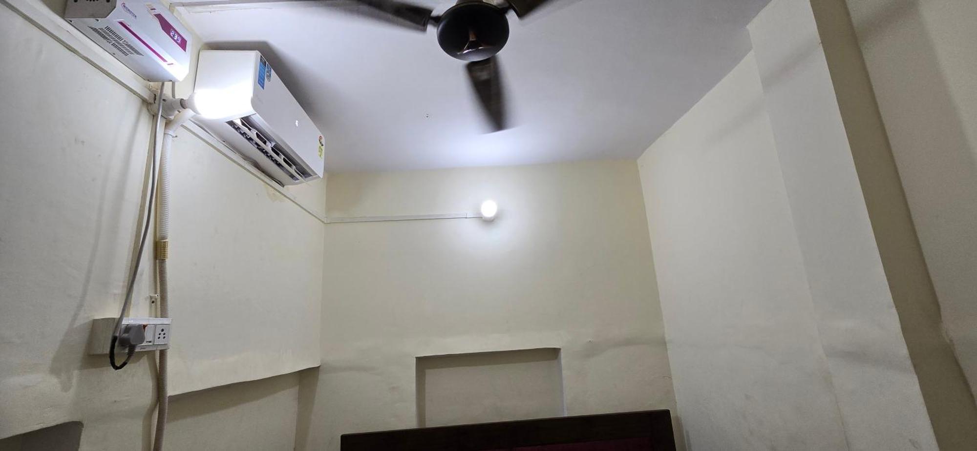 Ramlala Paying Guest House Stay Just 100M From Saryu Ghat, Ayodhya מראה חיצוני תמונה